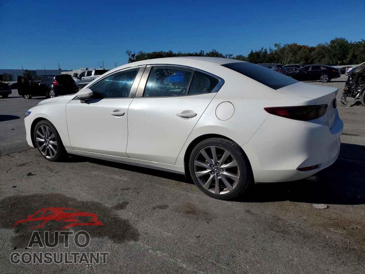 MAZDA 3 2019 - JM1BPACL7K1106734