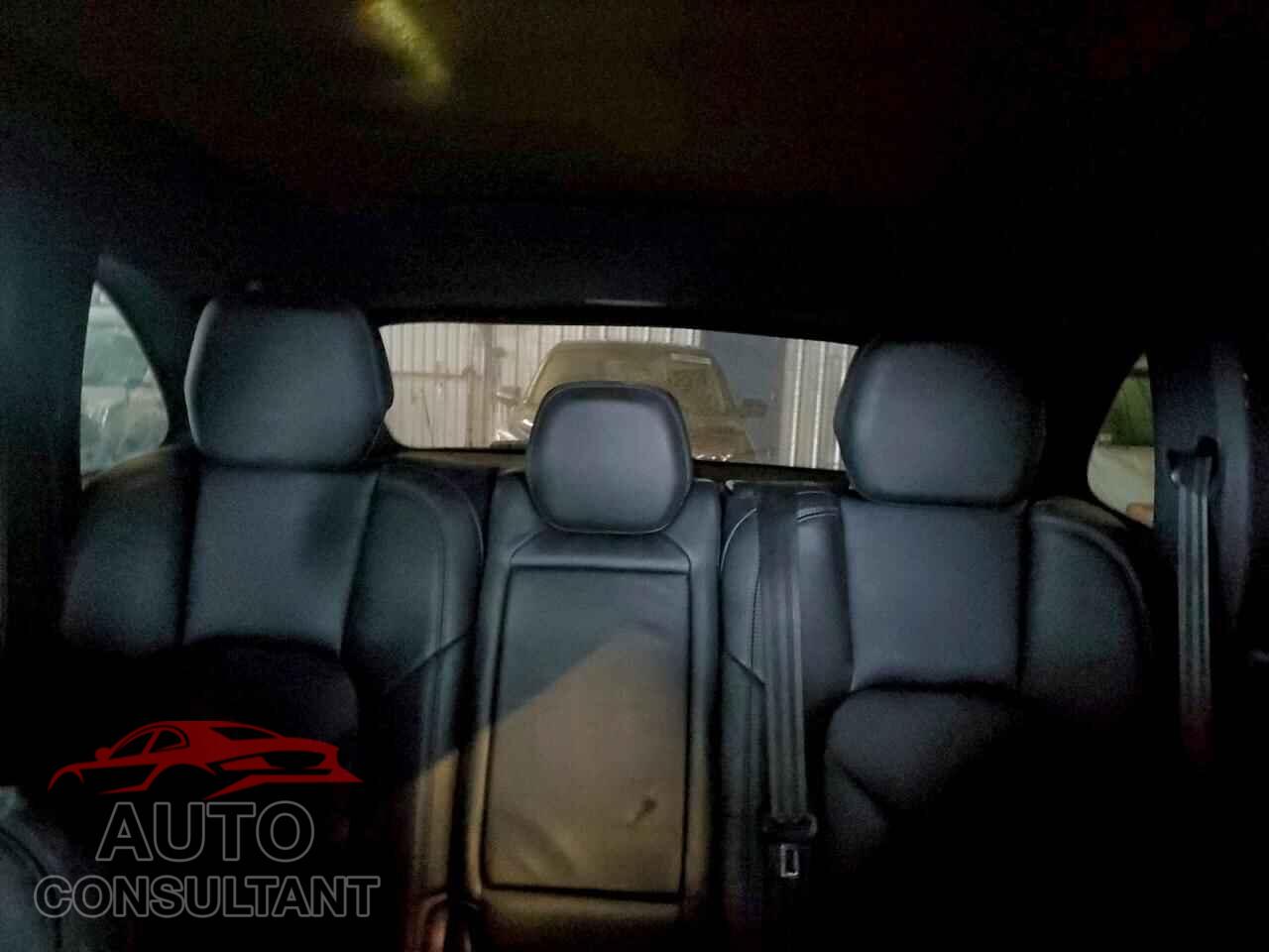 PORSCHE CAYENNE 2016 - WP1AA2A27GLA04616