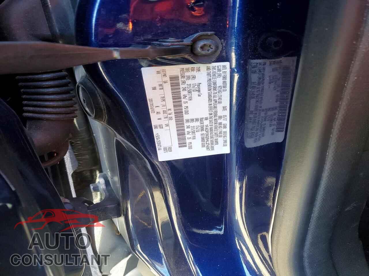 FORD FOCUS 2017 - 1FADP3M25HL274367