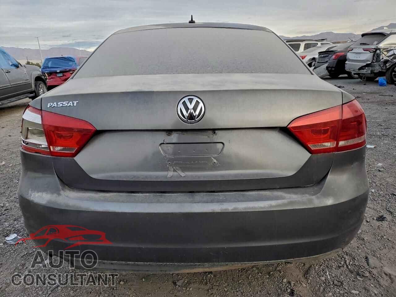 VOLKSWAGEN PASSAT 2012 - 1VWAP7A36CC055814