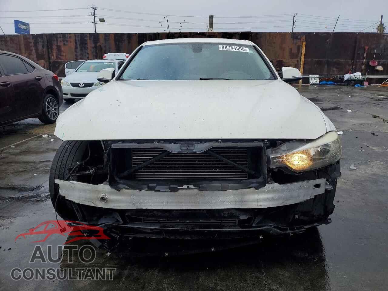 BMW 3 SERIES 2015 - WBA3C1C51FK122135