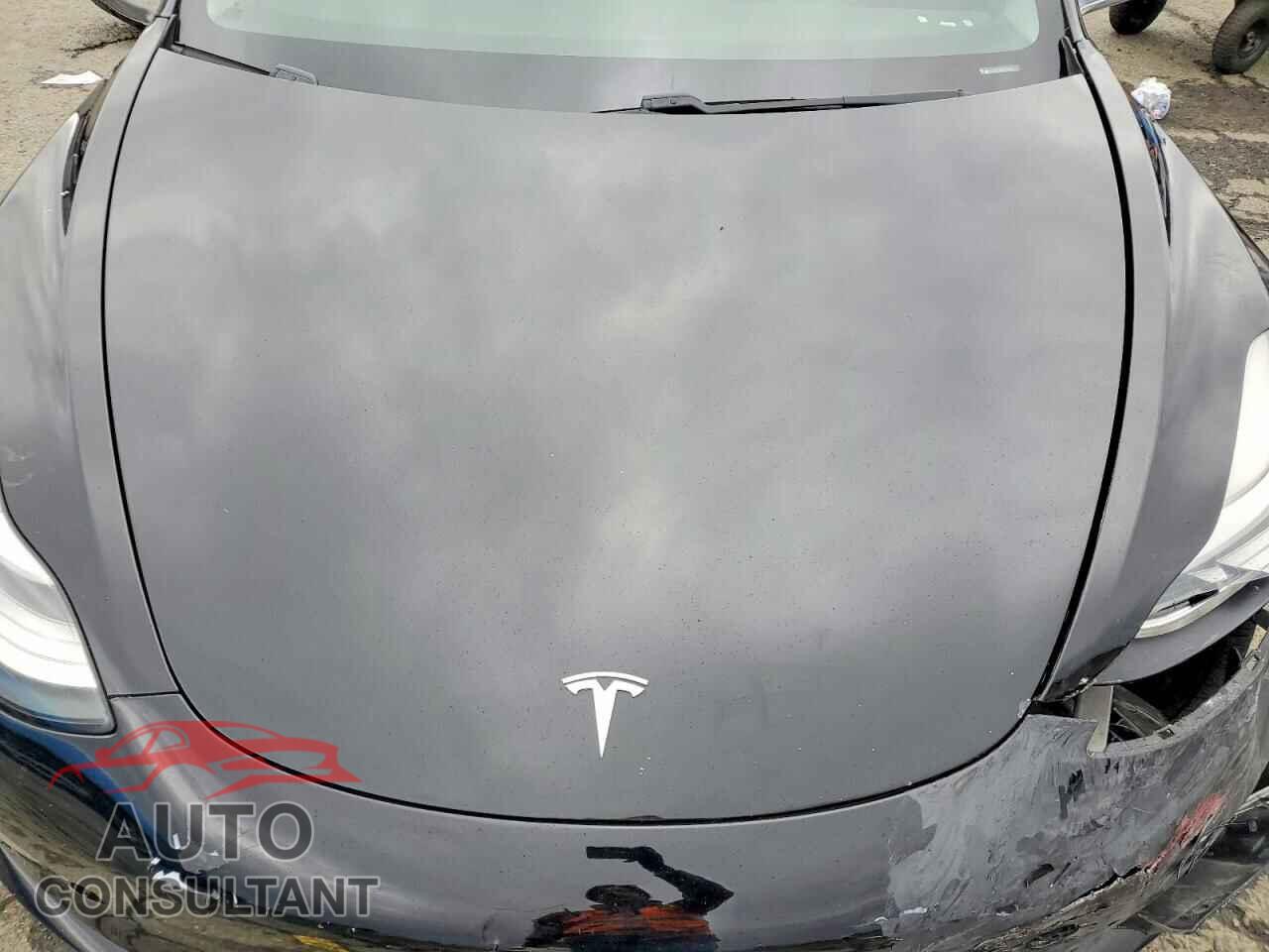 TESLA MODEL 3 2018 - 5YJ3E1EA6JF151904
