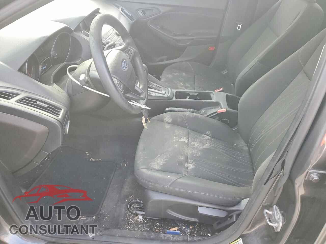 FORD FOCUS 2018 - 1FADP3E21JL259675