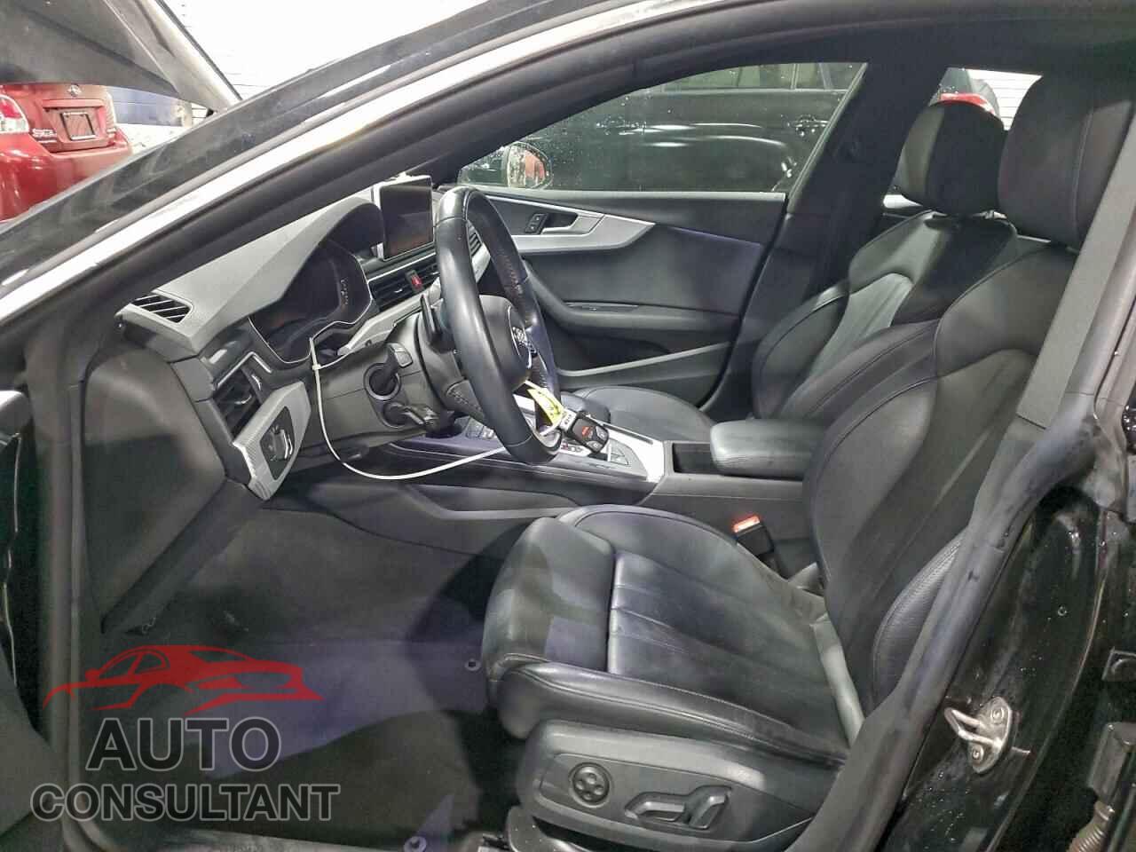 AUDI A5 2018 - WAUBNCF58JA007785