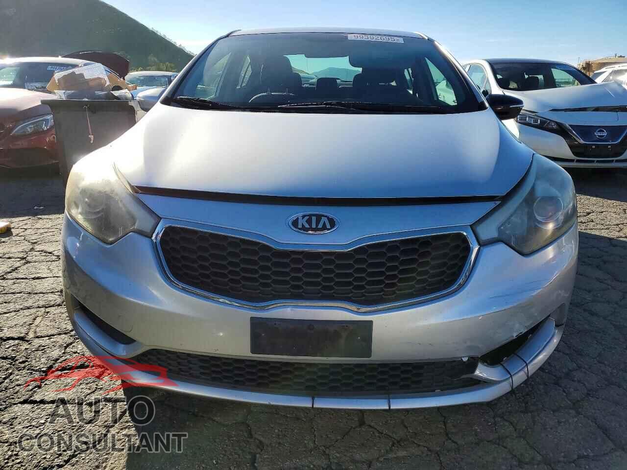 KIA FORTE 2014 - KNAFX4A60E5120744