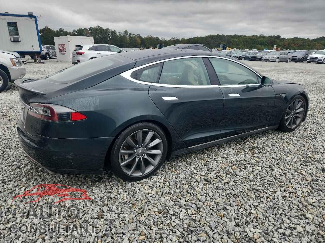 TESLA MODEL S 2013 - 5YJSA1CPXDFP05156