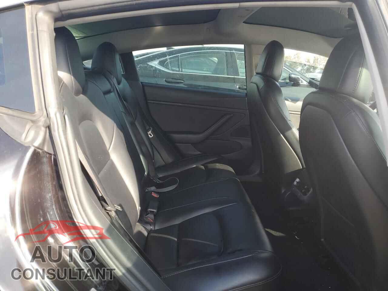TESLA MODEL 3 2018 - 5YJ3E1EA7JF089574