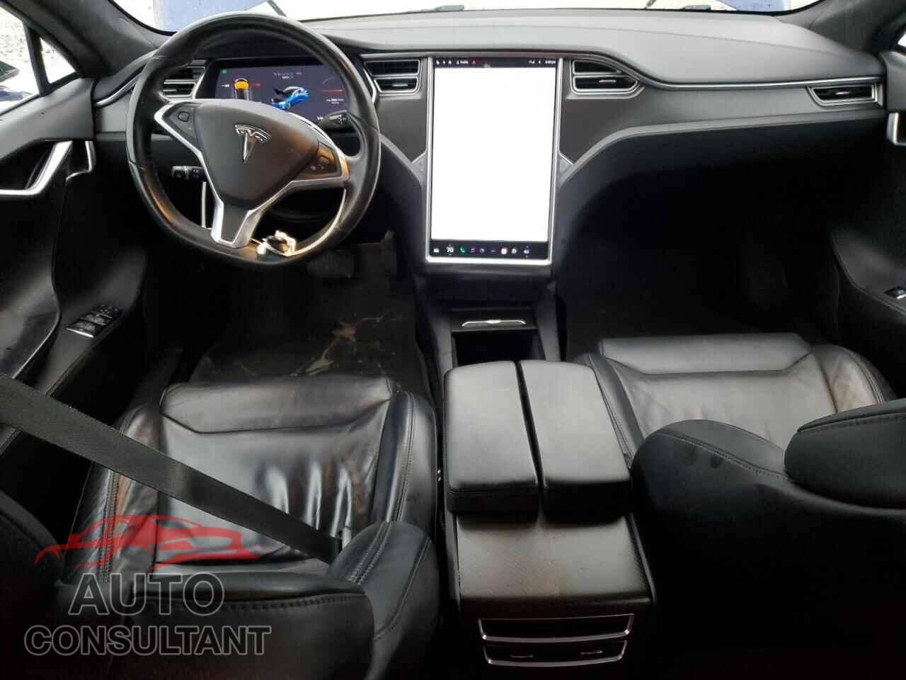 TESLA MODEL S 2017 - 5YJSA1E23HF199435