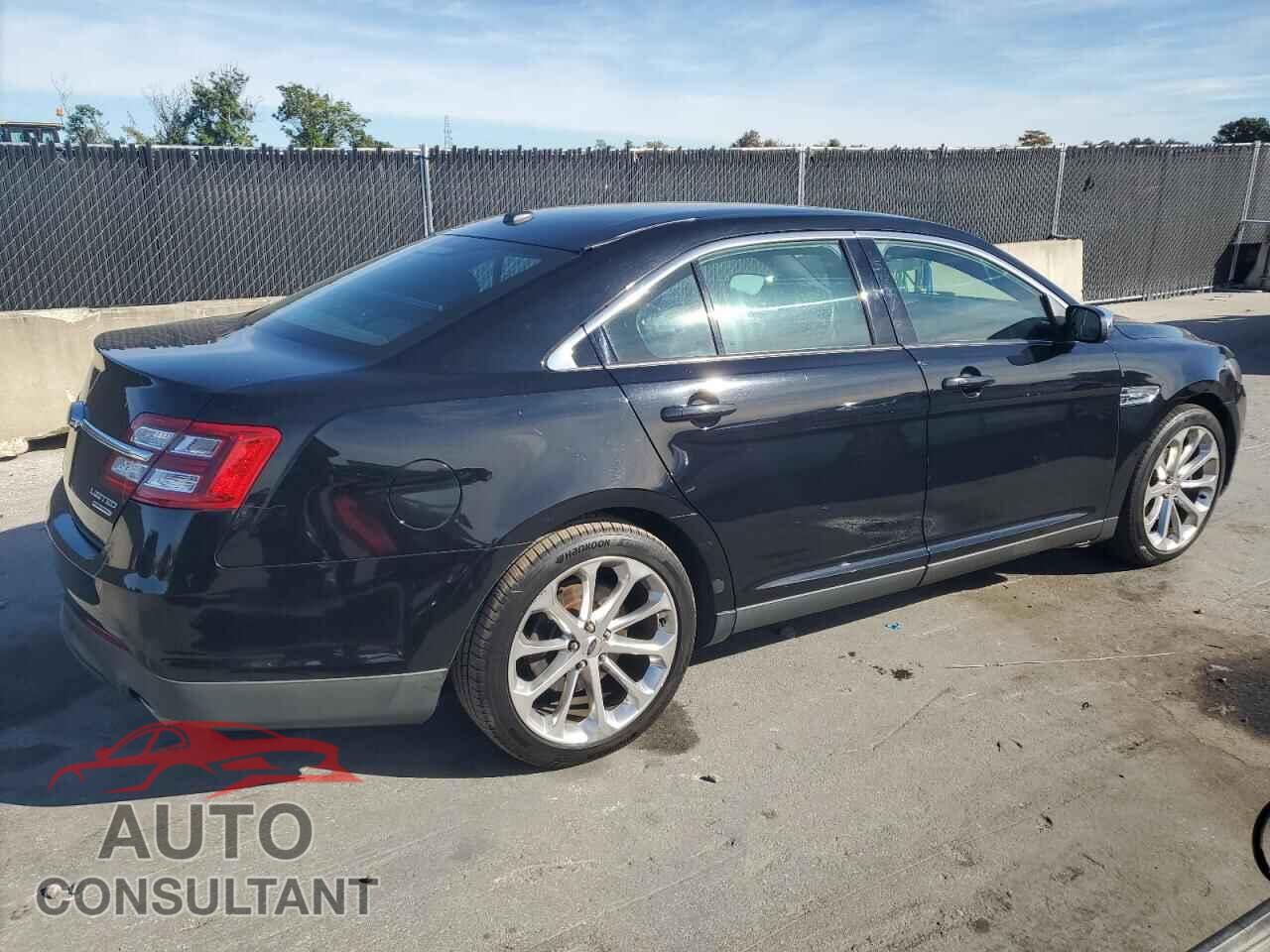 FORD TAURUS 2017 - 1FAHP2F88HG109855