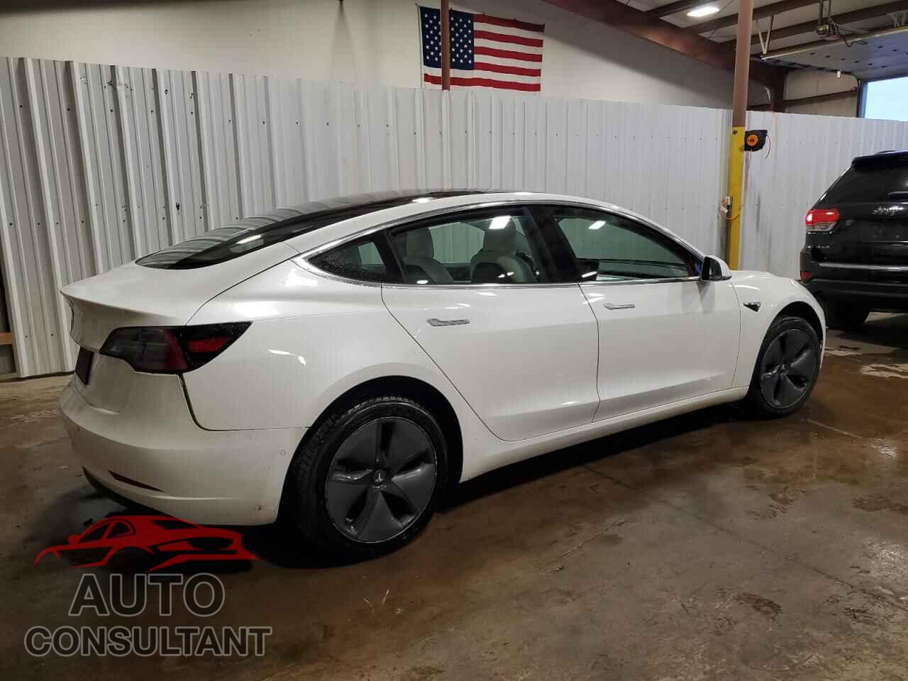 TESLA MODEL 3 2019 - 5YJ3E1EA1KF302018