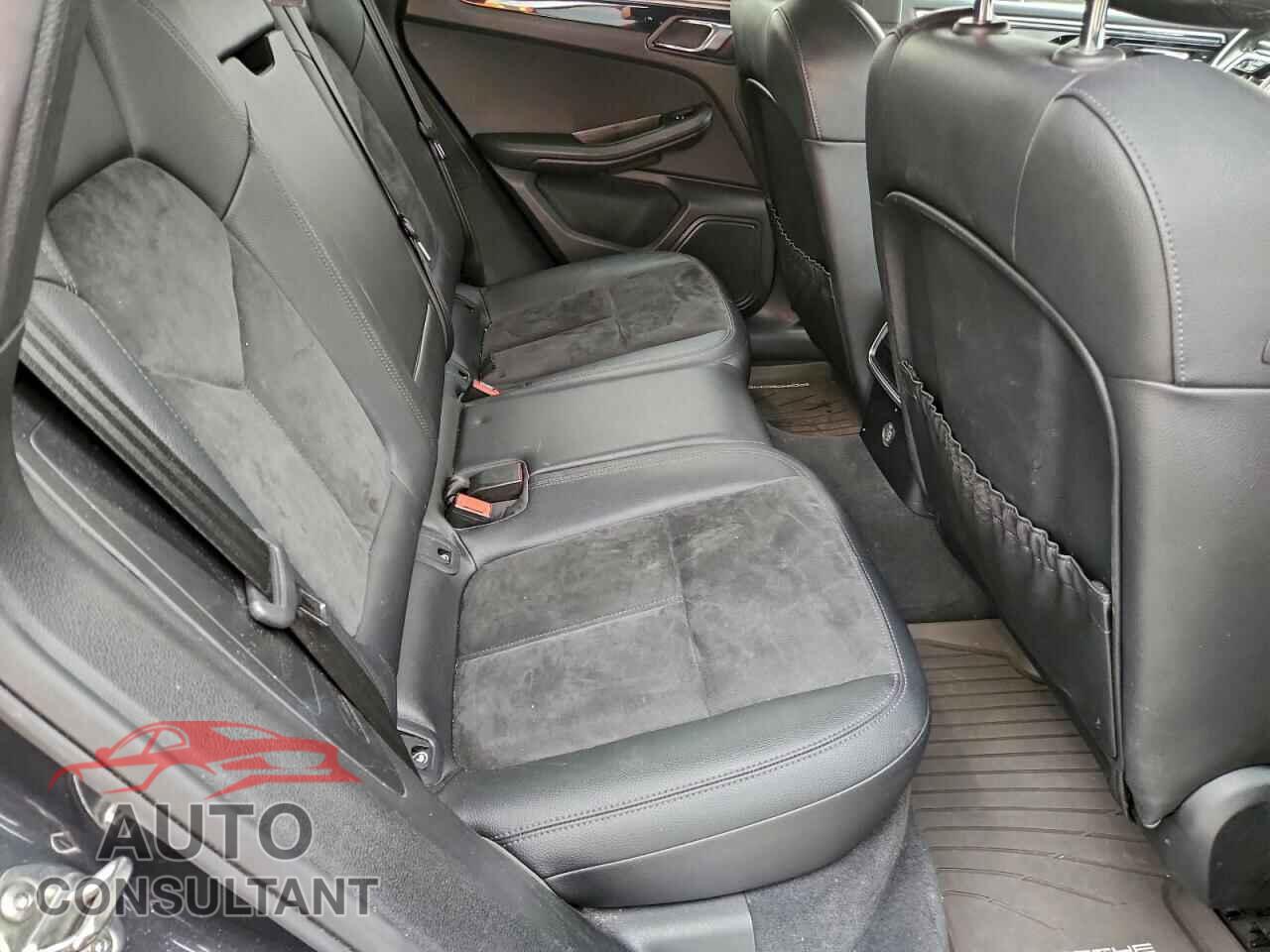 PORSCHE MACAN 2018 - WP1AA2A51JLB03062