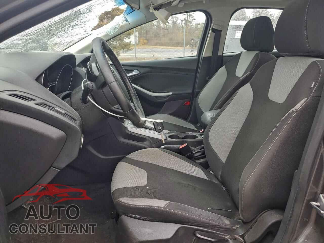 FORD FOCUS 2012 - 1FAHP3F2XCL460476