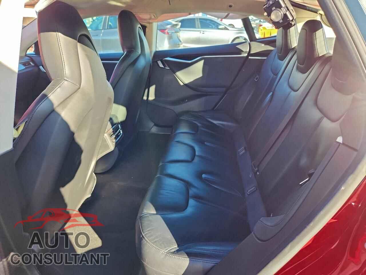 TESLA MODEL S 2015 - 5YJSA1H16FFP78953