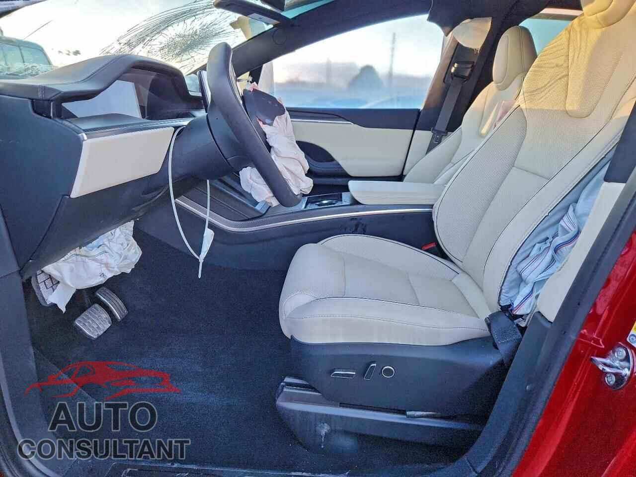 TESLA MODEL X 2024 - 7SAXCBE69RF449502