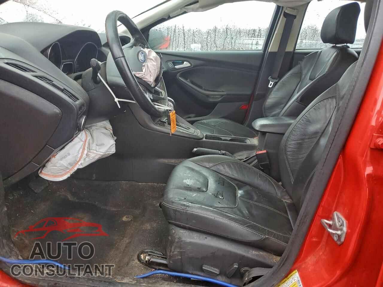 FORD FOCUS 2016 - 1FADP3K22GL368563