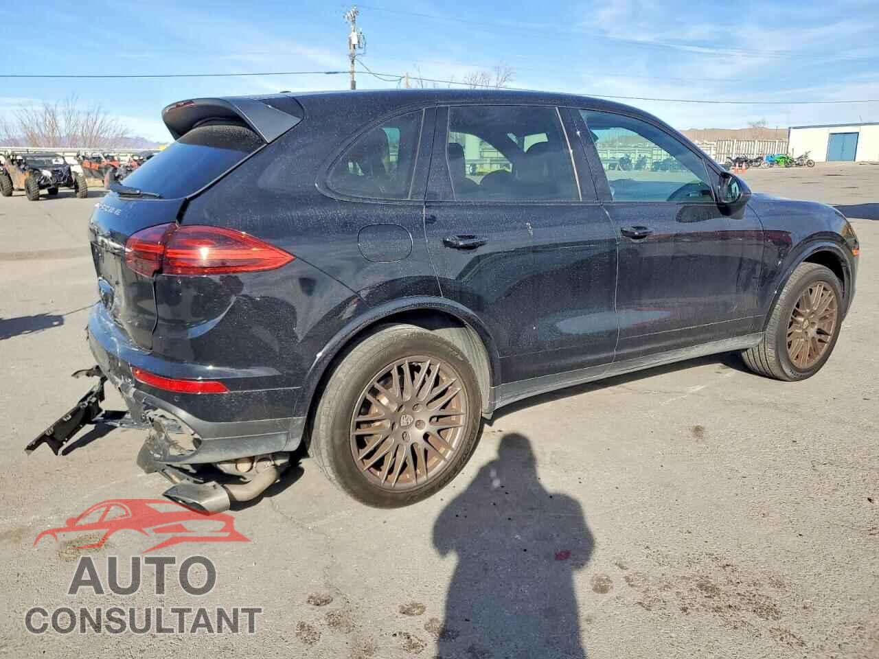 PORSCHE CAYENNE 2017 - WP1AA2A22HKA91042