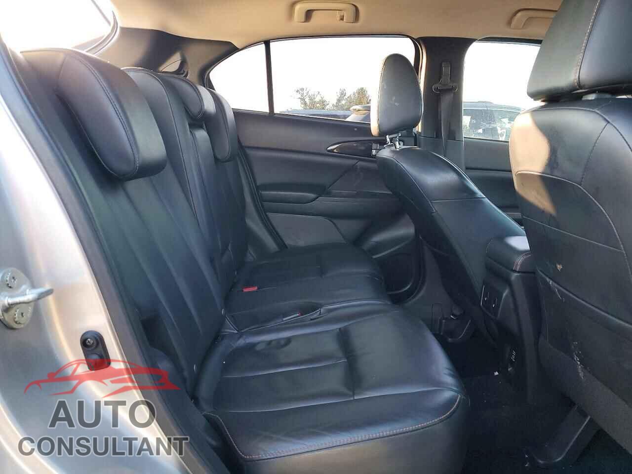 MITSUBISHI ECLIPSE 2019 - JA4AT5AA1KZ022128