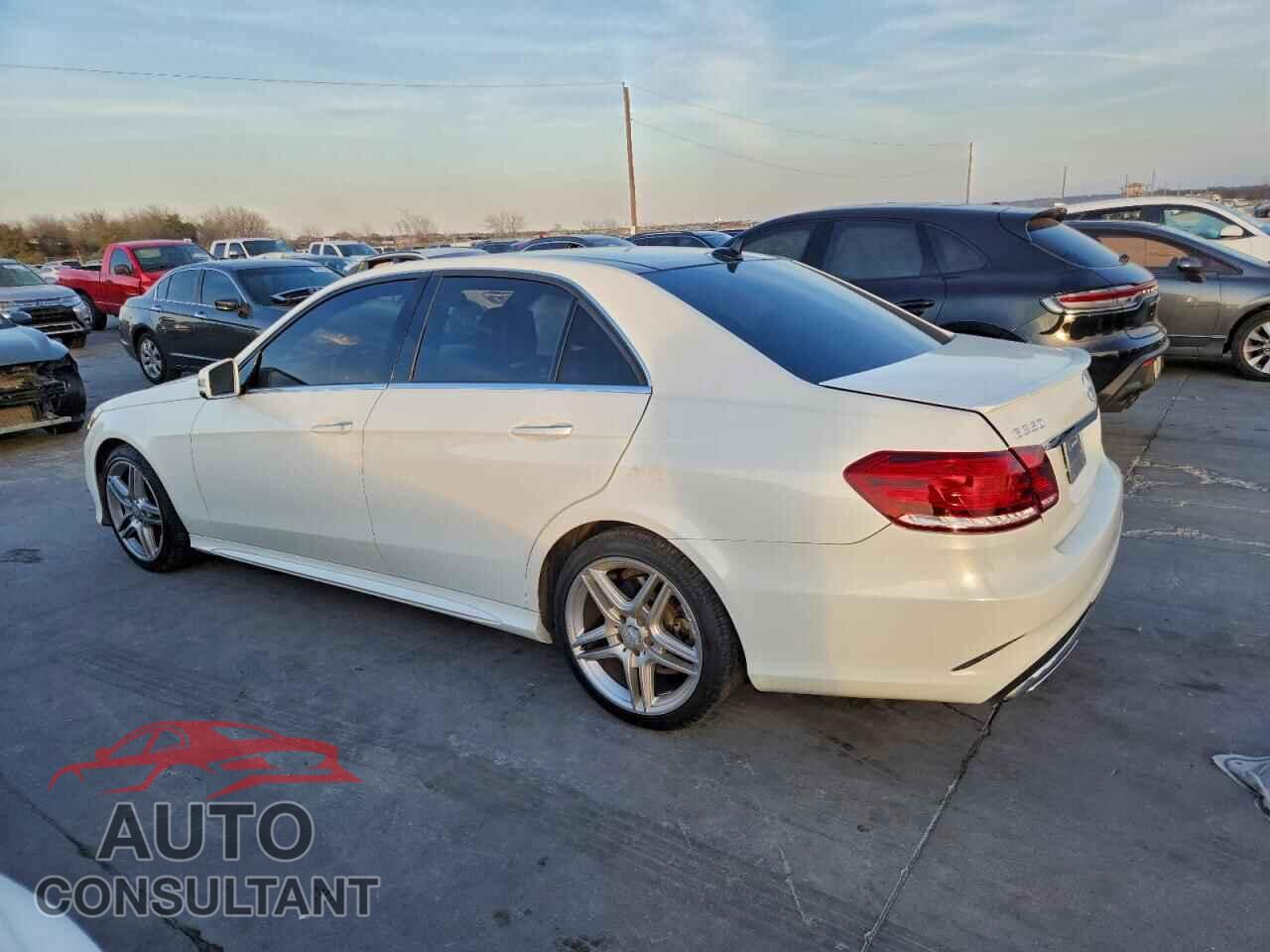 MERCEDES-BENZ E-CLASS 2014 - WDDHF5KB0EA910283