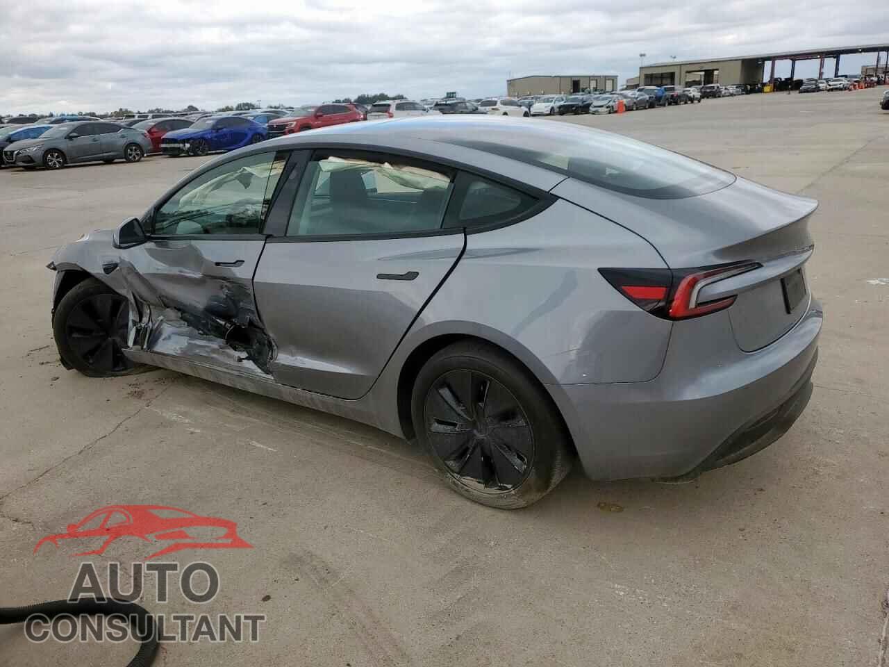 TESLA MODEL 3 2025 - 5YJ3E1EAXSF975440