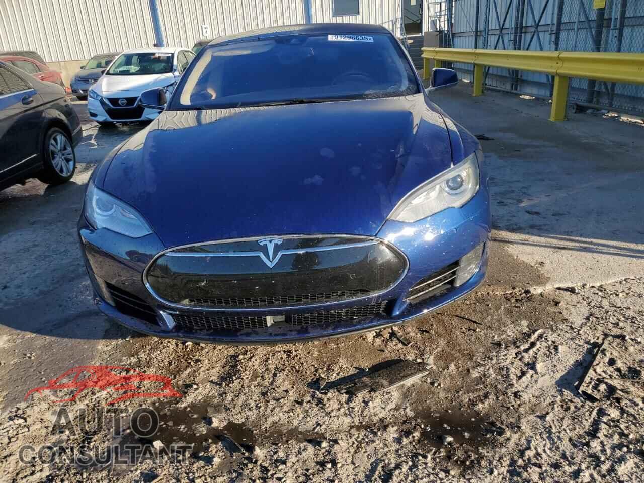 TESLA MODEL S 2015 - 5YJSA1V27FF099092