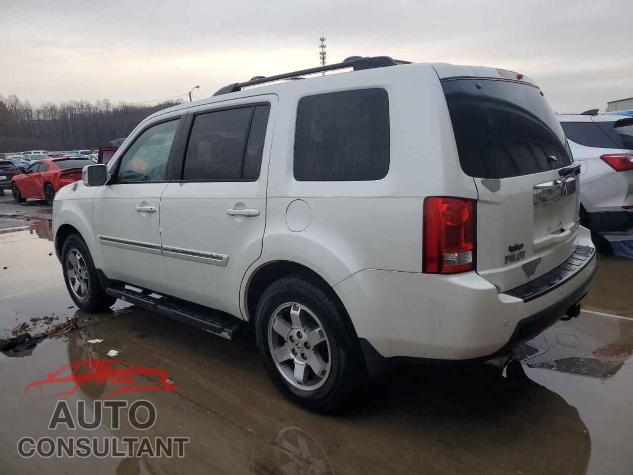 HONDA PILOT 2011 - 5FNYF4H93BB069068