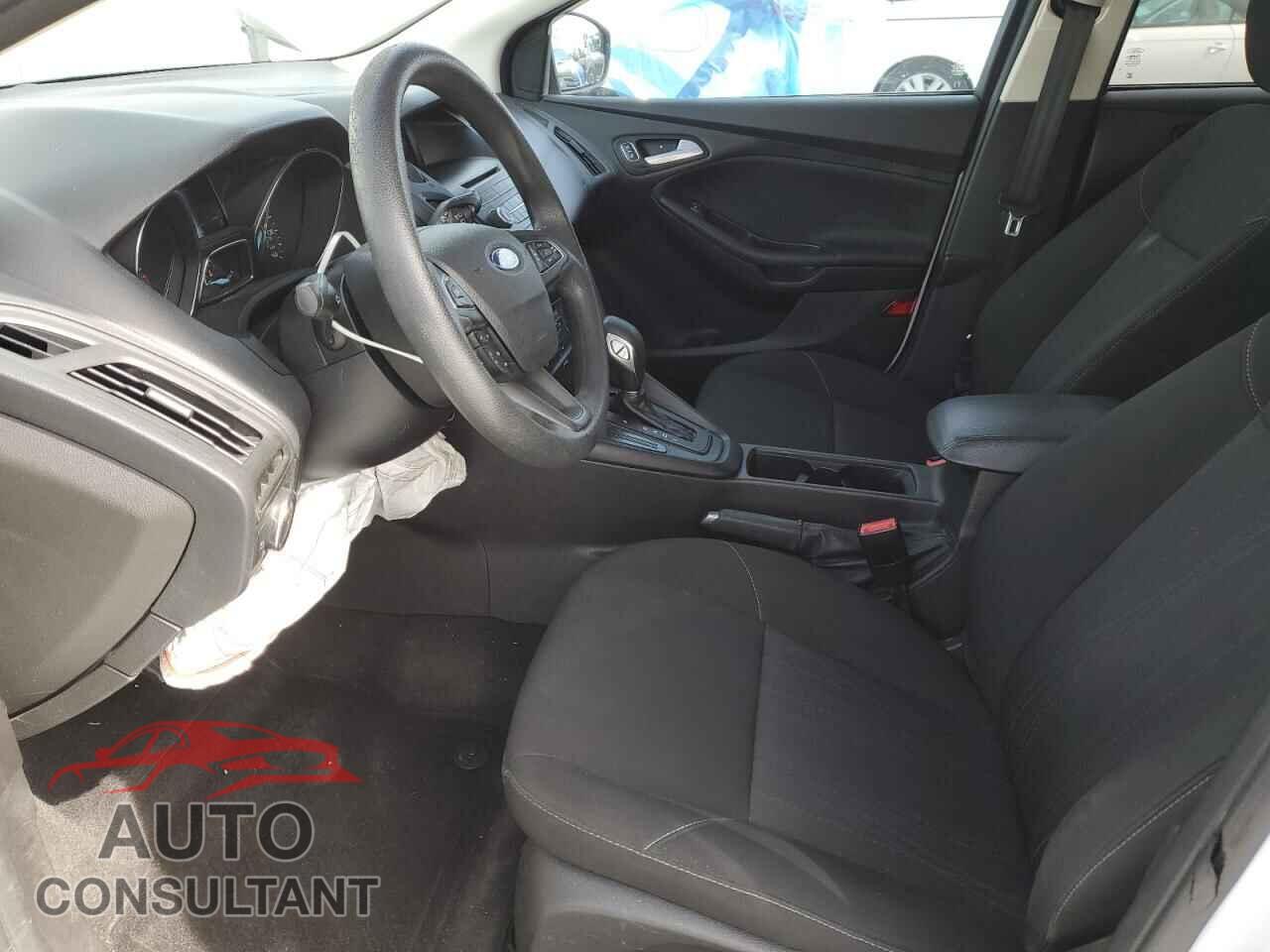 FORD FOCUS 2017 - 1FADP3K29HL322827