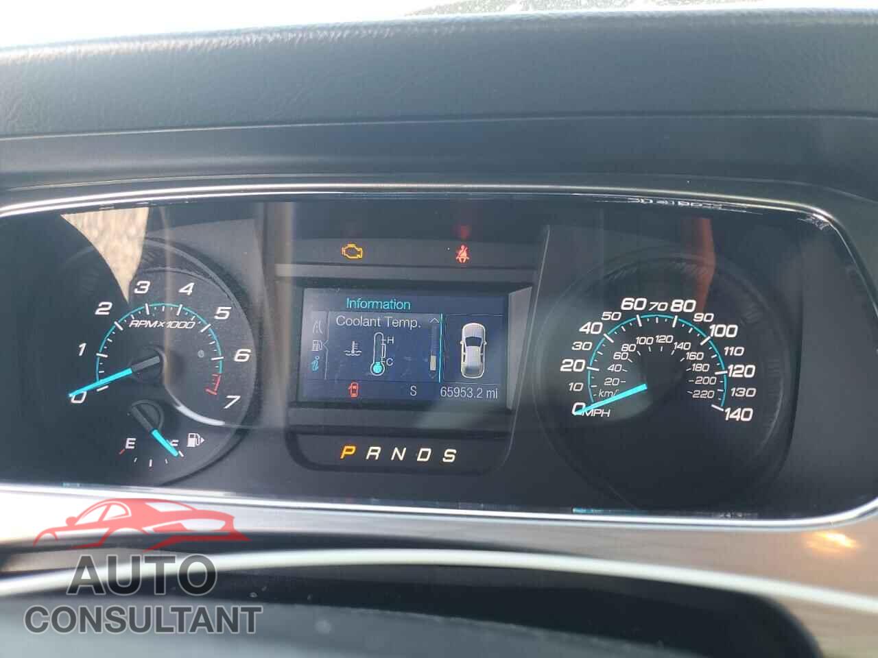 FORD TAURUS 2017 - 1FAHP2E84HG103407