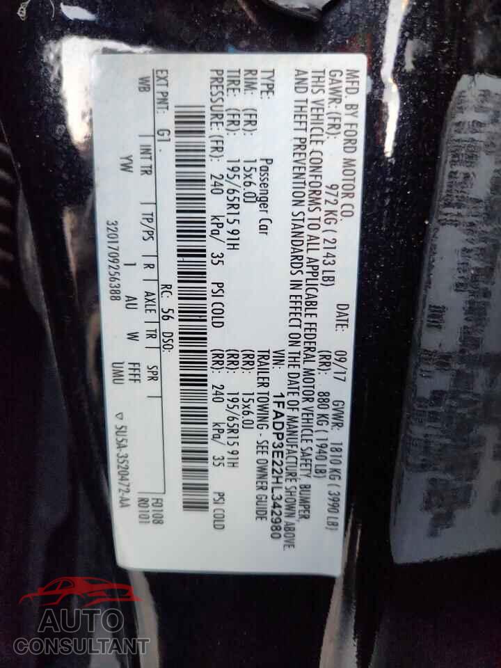 FORD FOCUS 2017 - 1FADP3E22HL342980