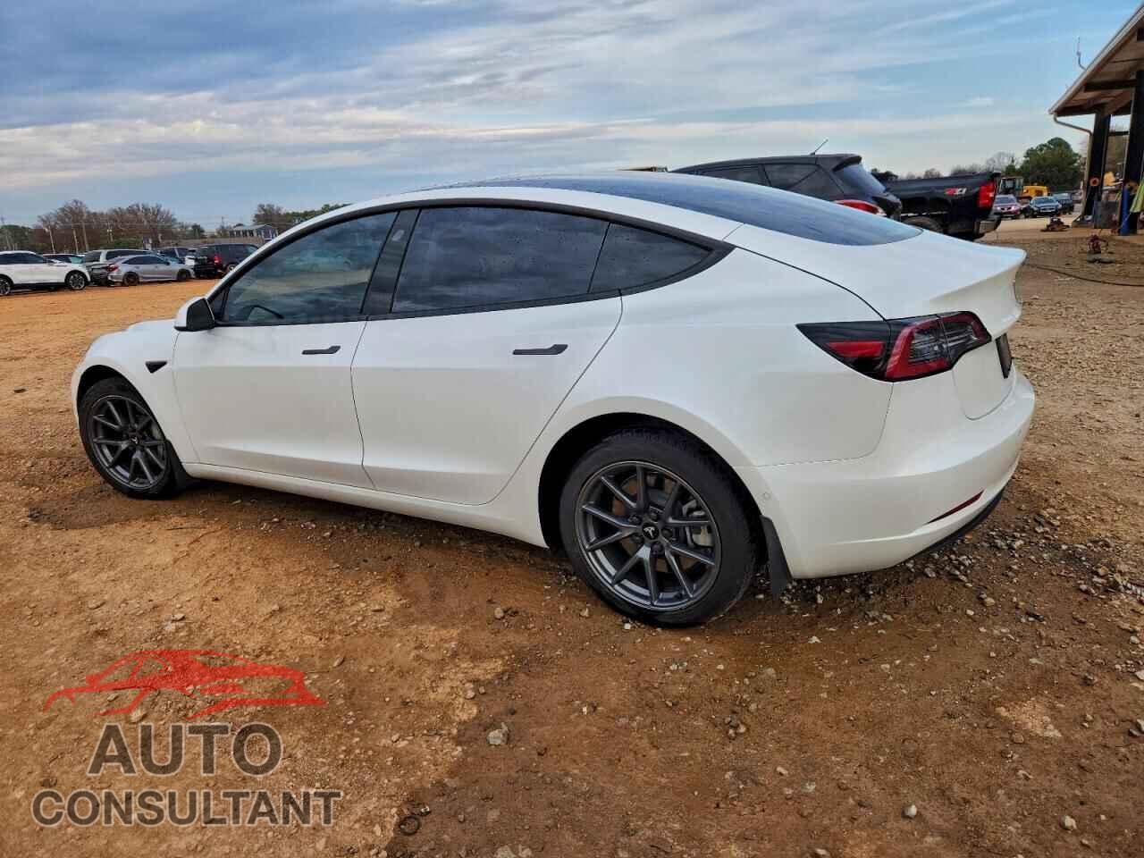 TESLA MODEL 3 2022 - 5YJ3E1EB2NF266515