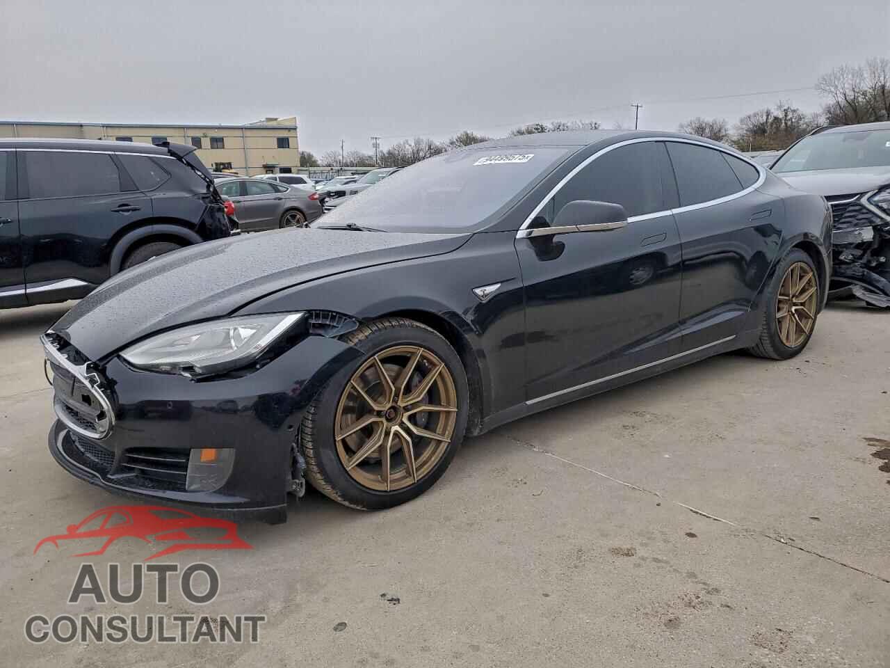 TESLA MODEL S 2015 - 5YJSA1E27FF109426