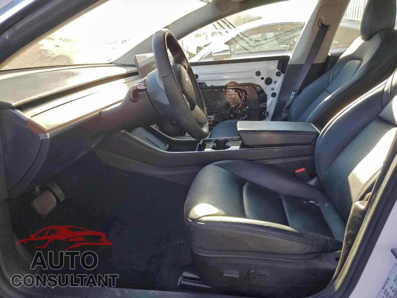TESLA MODEL 3 2019 - 5YJ3E1EA9KF484194