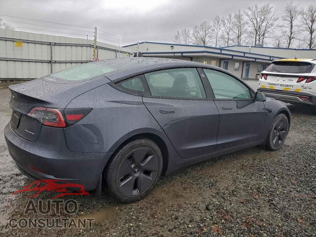 TESLA MODEL 3 2023 - 5YJ3E1EB5PF636598