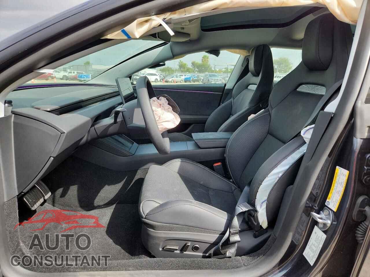 TESLA MODEL 3 2026 - 5YJ3E1ET2TF158398