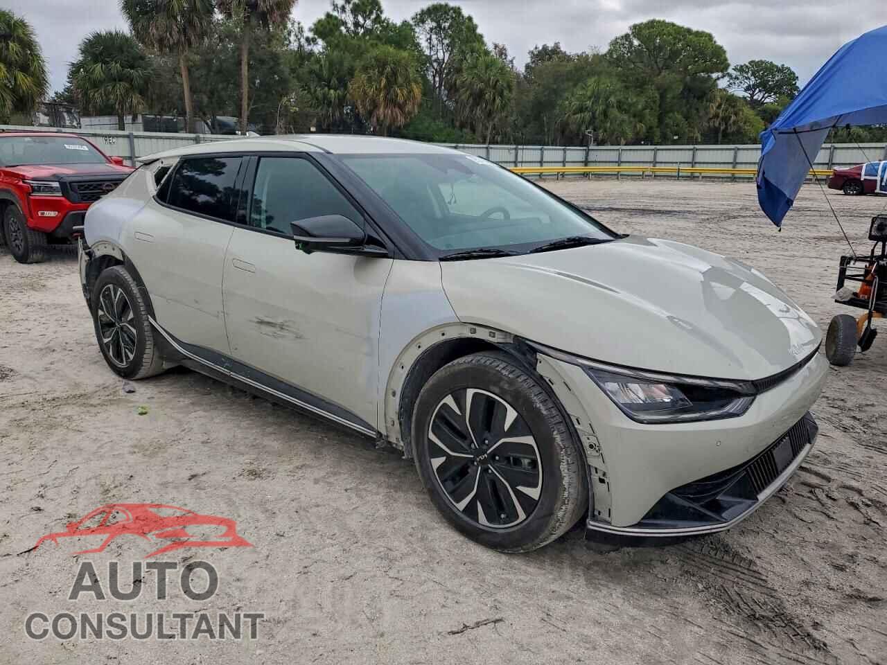 KIA EV6 LIGHT 2022 - KNDC3DLC8N5078540