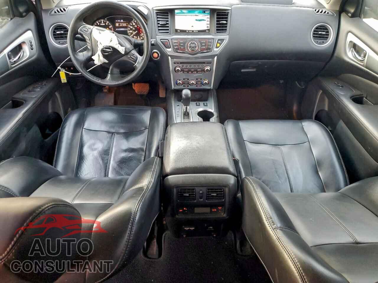 NISSAN PATHFINDER 2017 - 5N1DR2MM3HC657364
