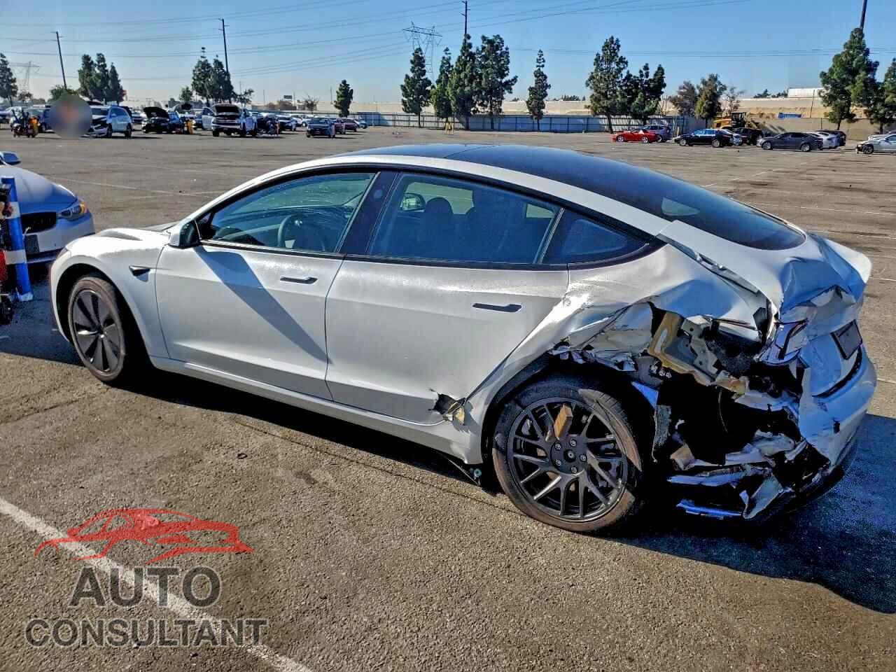 TESLA MODEL 3 2024 - 5YJ3E1EA2RF858168