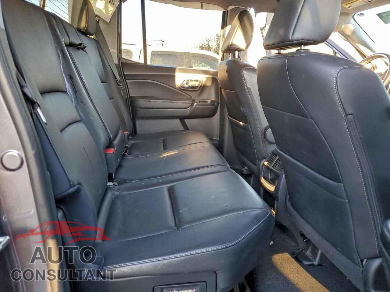 HONDA RIDGELINE 2019 - 5FPYK3F78KB011956
