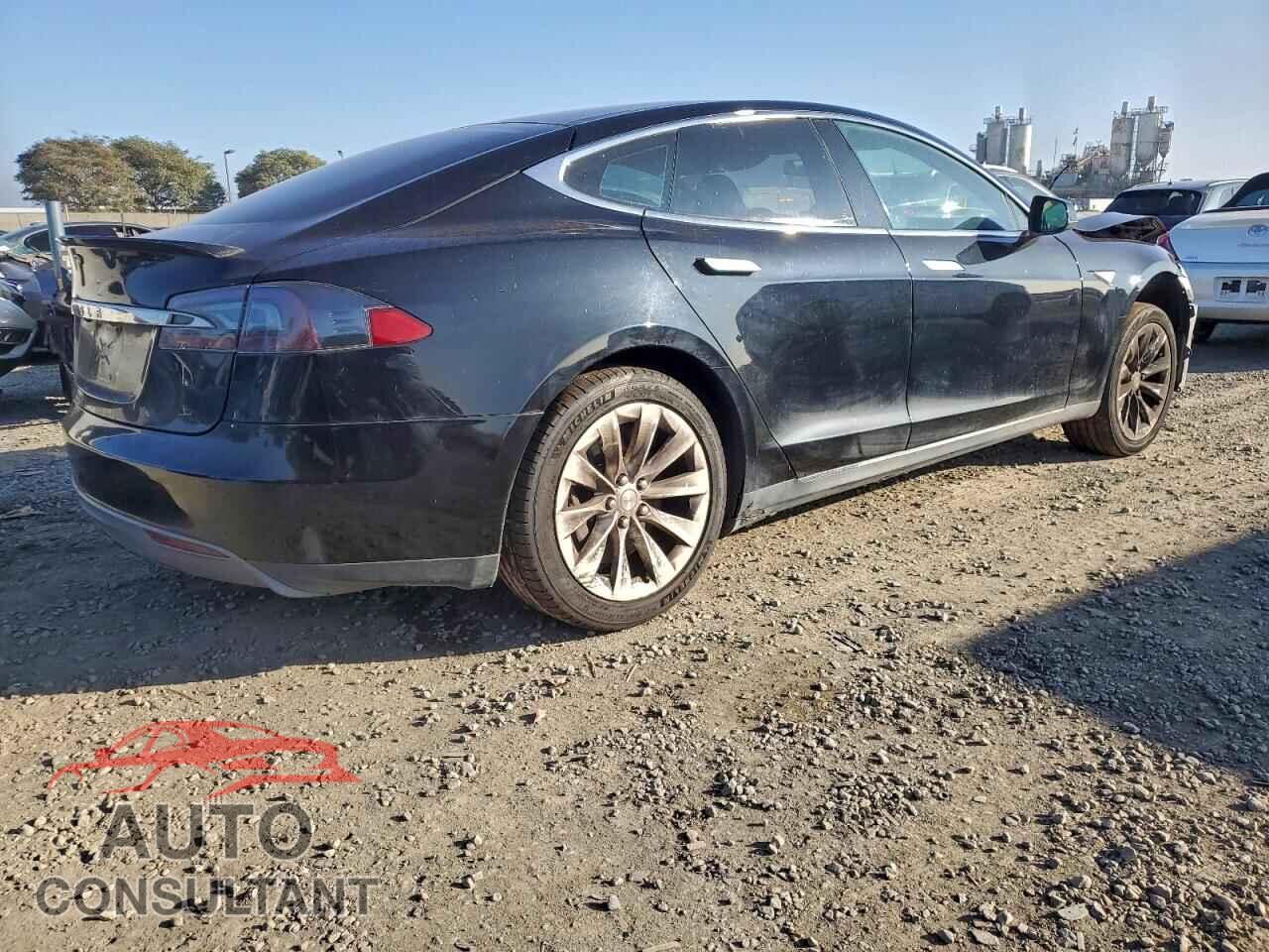 TESLA MODEL S 2012 - 5YJSA1DP3CFS00881