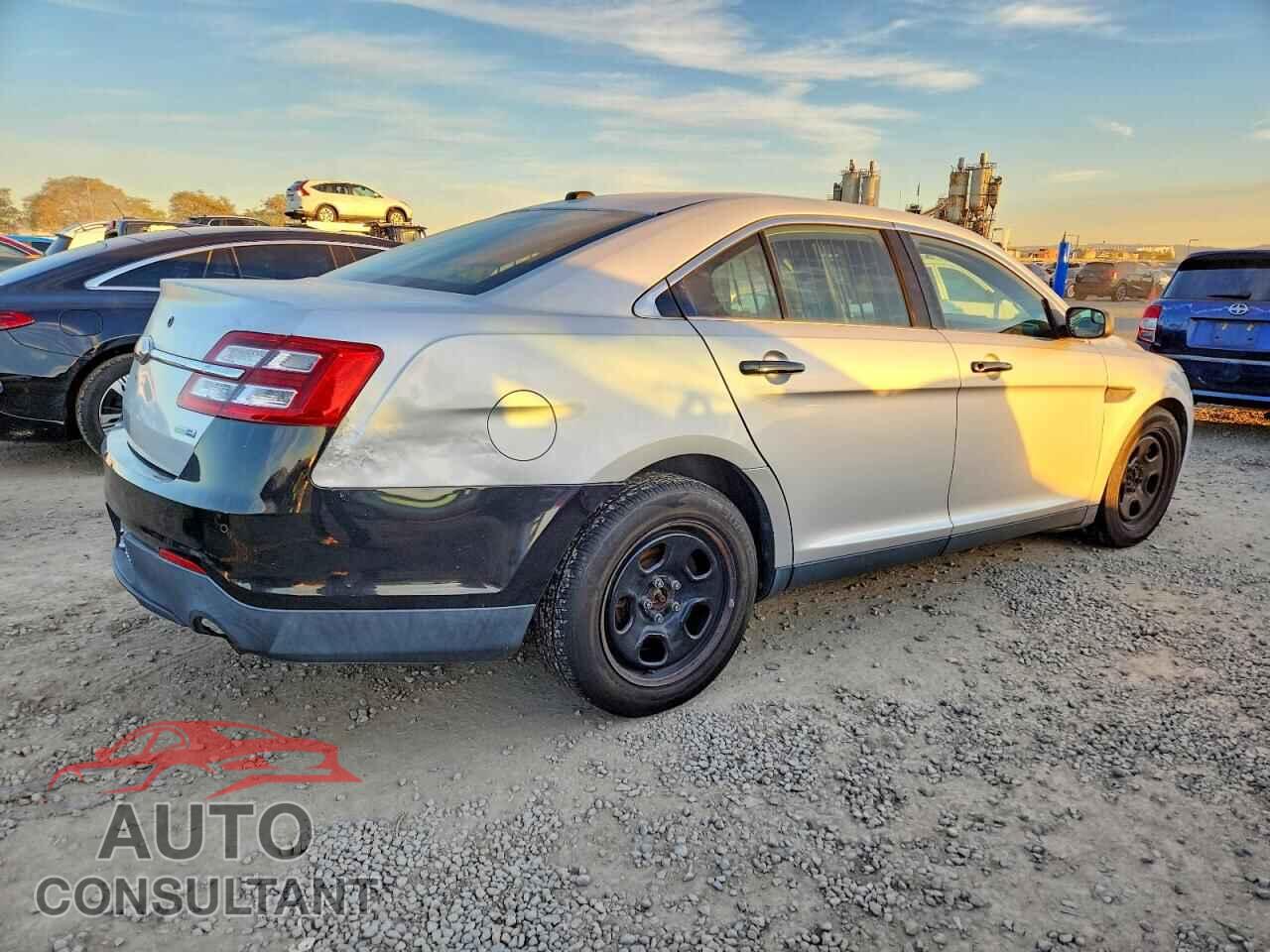 FORD TAURUS 2013 - 1FAHP2M82DG201718