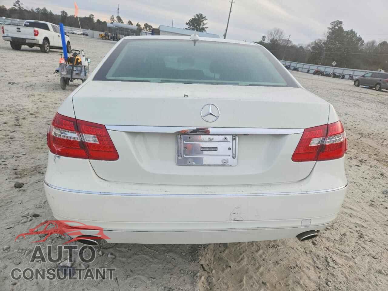 MERCEDES-BENZ E-CLASS 2011 - WDDHF5GB9BA475249