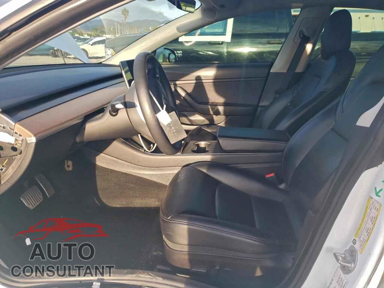 TESLA MODEL 3 2019 - 5YJ3E1EA3KF476687