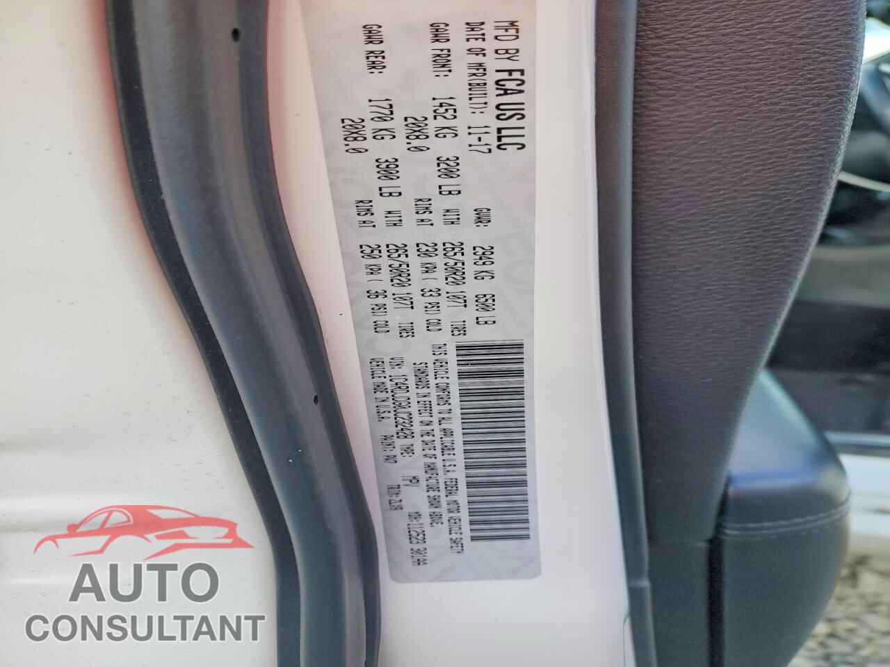 DODGE DURANGO 2018 - 1C4RDJDG0JC232428