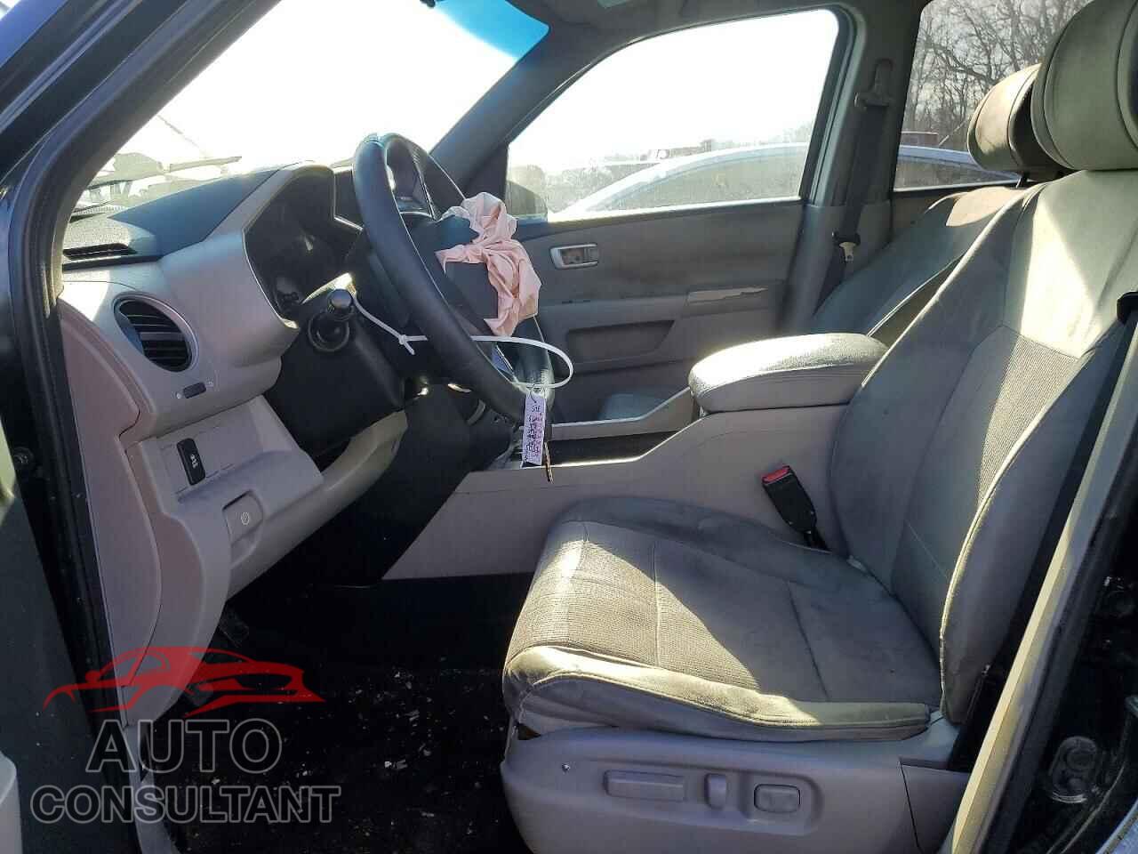 HONDA PILOT 2015 - 5FNYF4H39FB038215