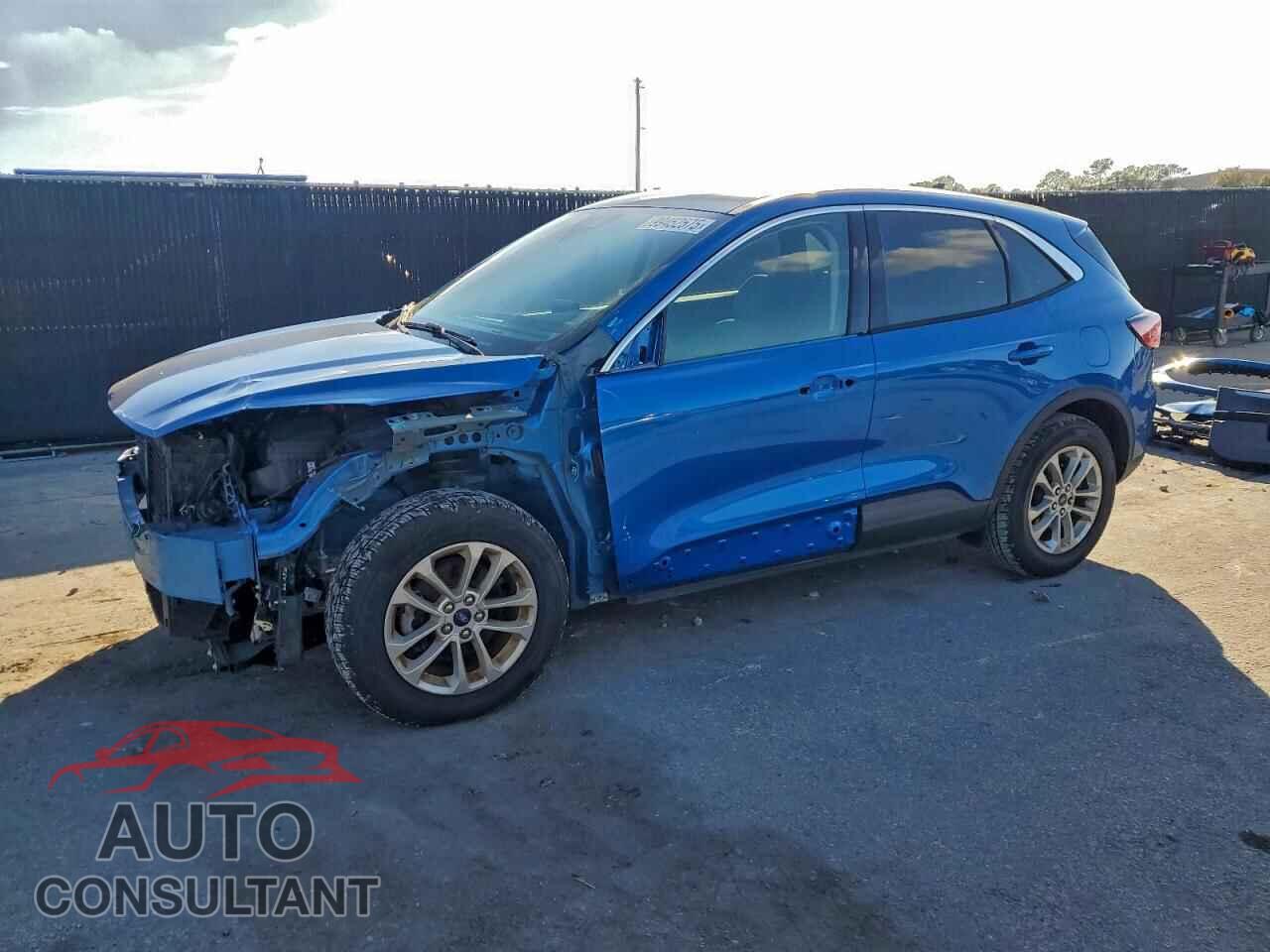 FORD ESCAPE 2020 - 1FMCU0G60LUA14498