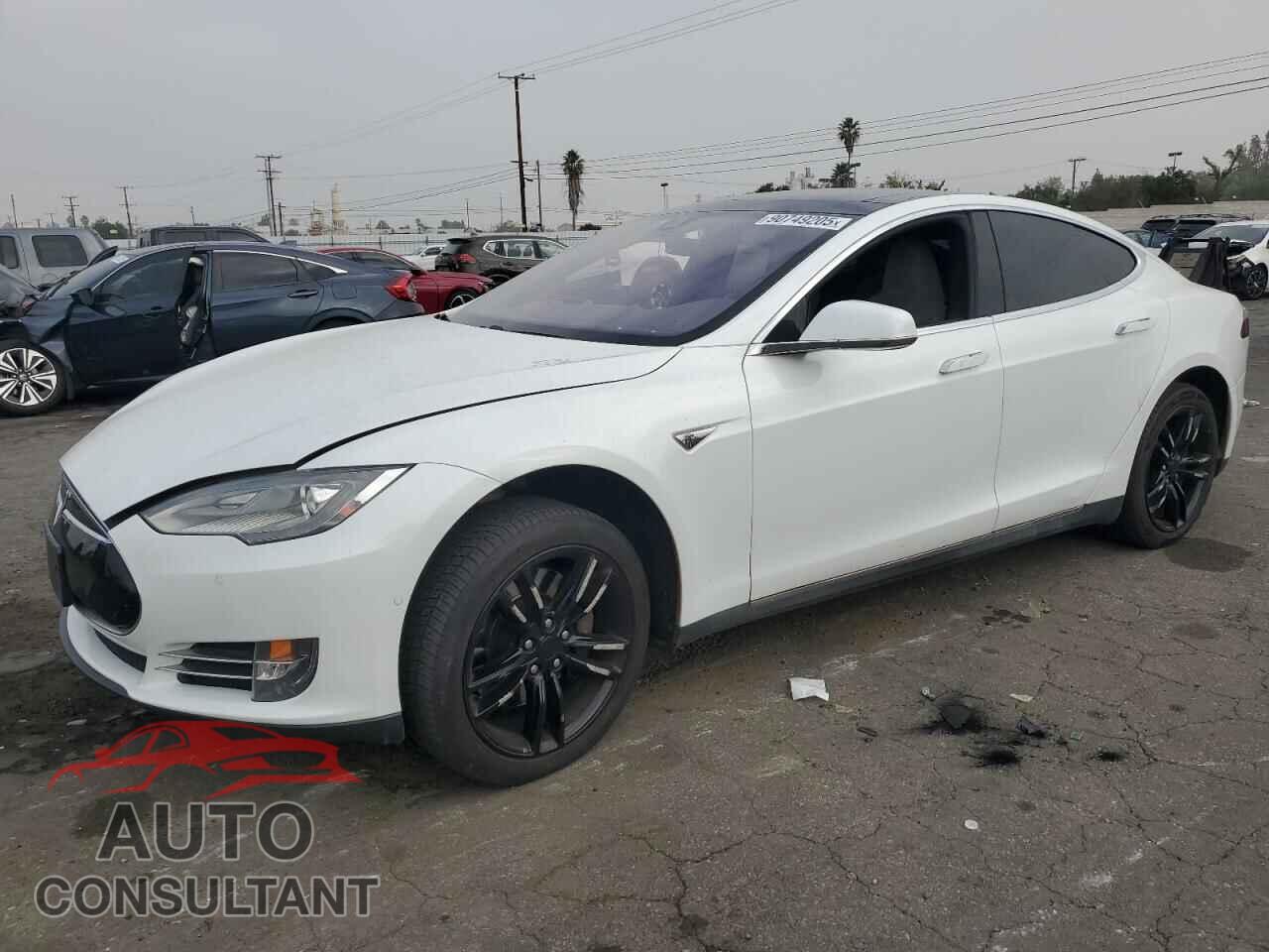 TESLA MODEL S 2015 - 5YJSA1S28FF088199