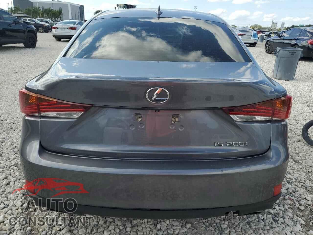 LEXUS IS 2017 - JTHBA1D23H5049729