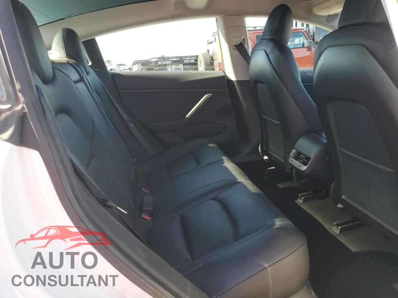 TESLA MODEL 3 2020 - 5YJ3E1EB4LF665276