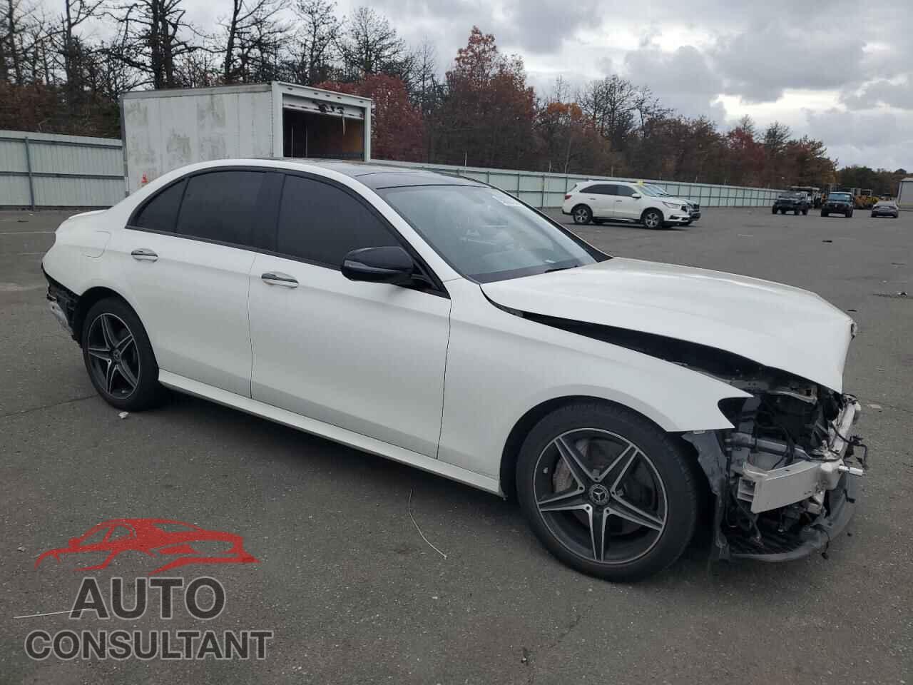 MERCEDES-BENZ E-CLASS 2018 - WDDZF4KB3JA433678