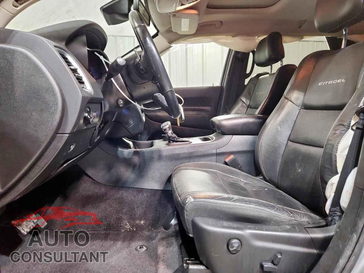 DODGE DURANGO 2018 - 1C4RDJEG0JC360019
