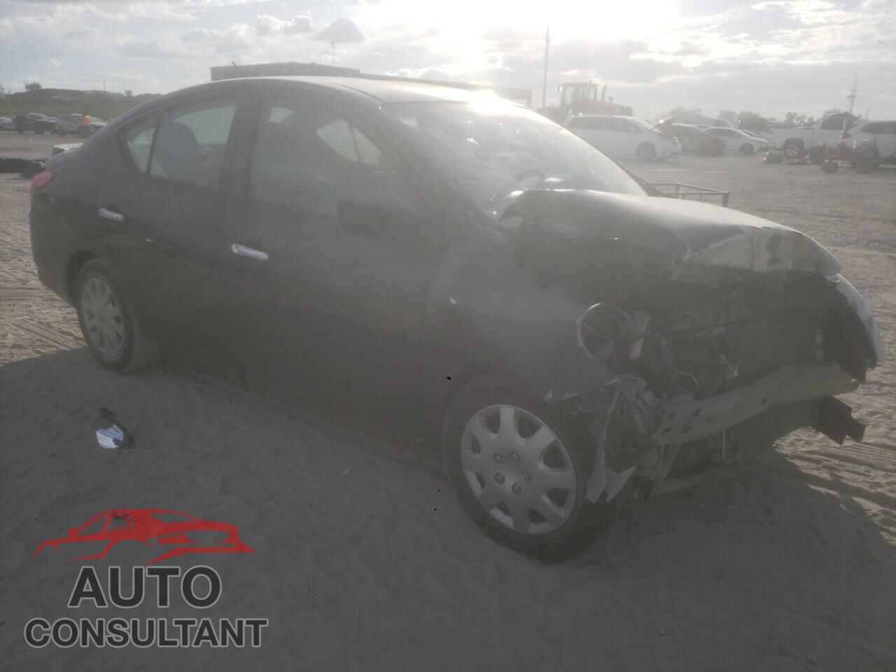 NISSAN VERSA 2017 - 3N1CN7AP3HL803597